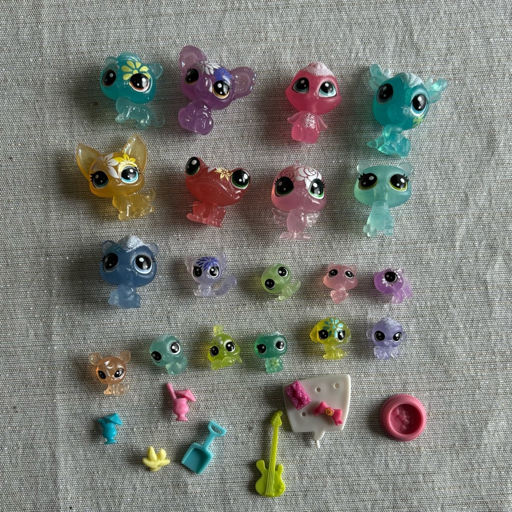 Assorted Littlest Pet Shop